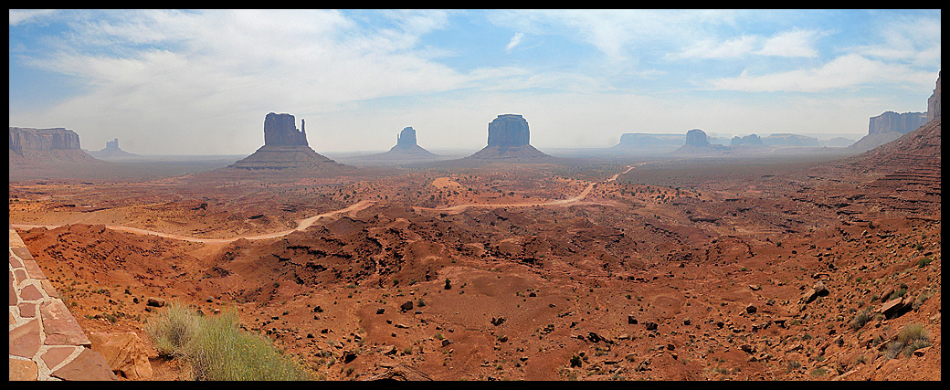 Butte of Monument Valley
